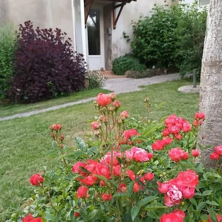 Gite 80 M2 Au Calme Et 20 Mn De La Mer Landeronde Extérieur photo